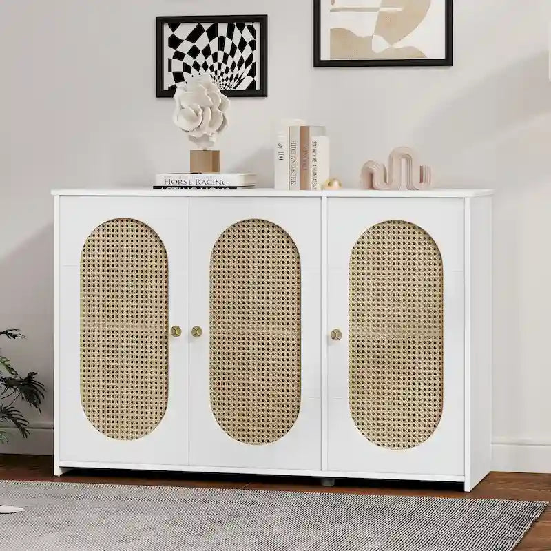 Retro-Sideboard mit 3 Türen und Rattan-Paneelen