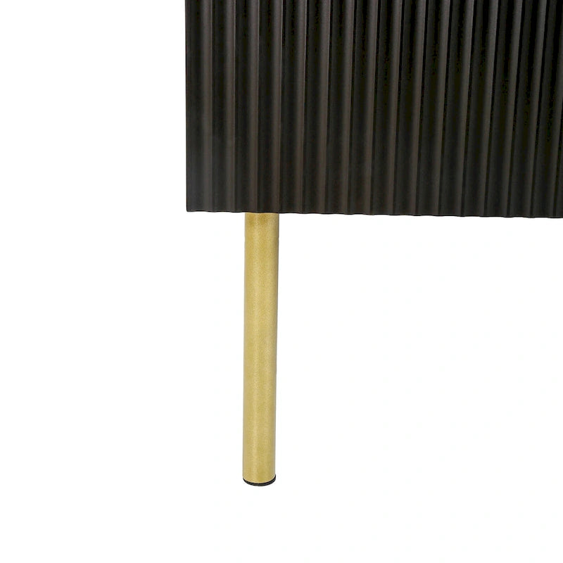 47 Wildeiche 3-türiges Sideboard