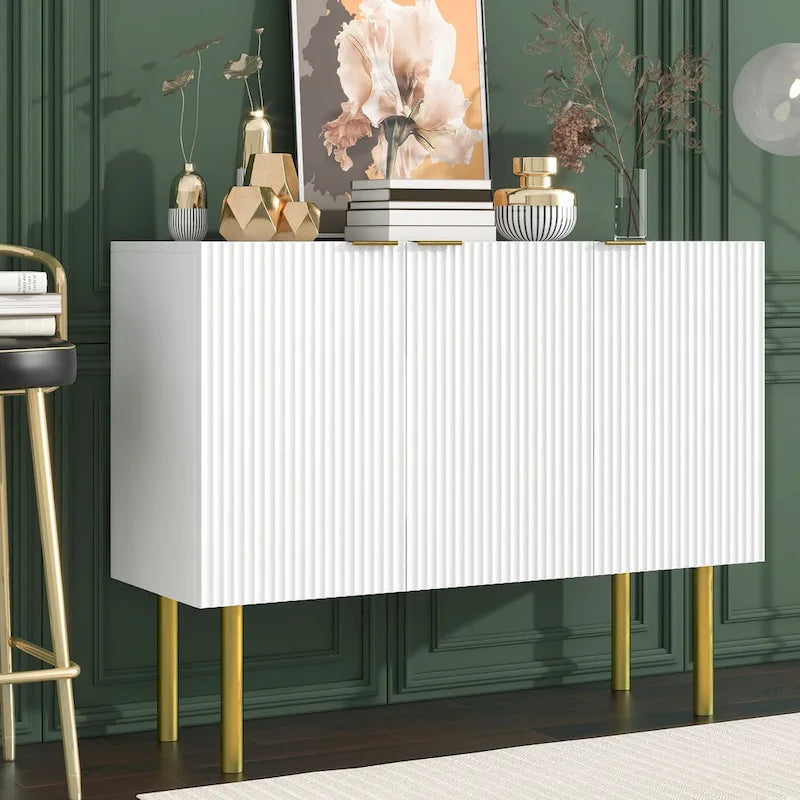 47 Wildeiche 3-türiges Sideboard