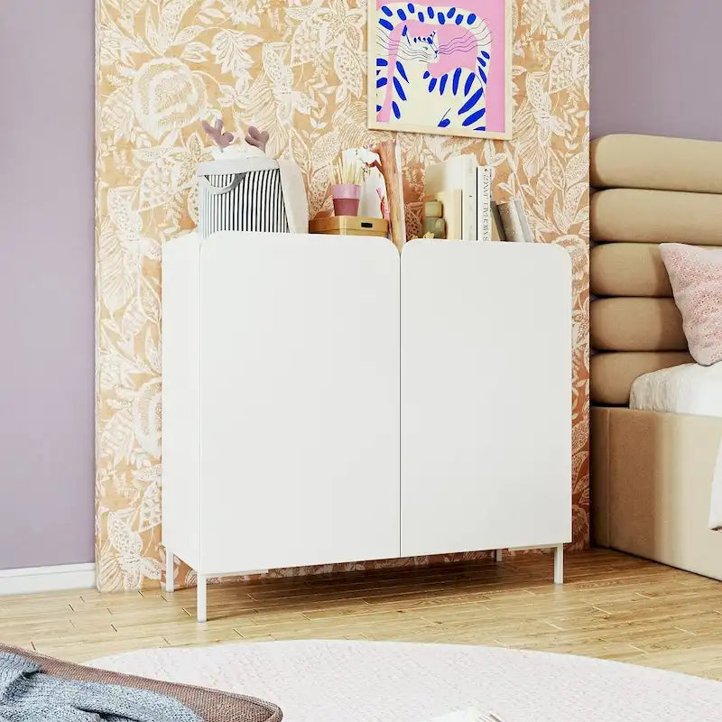 Mid-Century Modern Akzentschrank mit Soft-Close-Türen