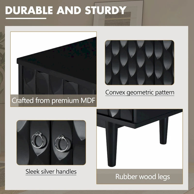 Modernes 4-türiges Sideboard mit gewölbten Türen und silbernen Griffen
