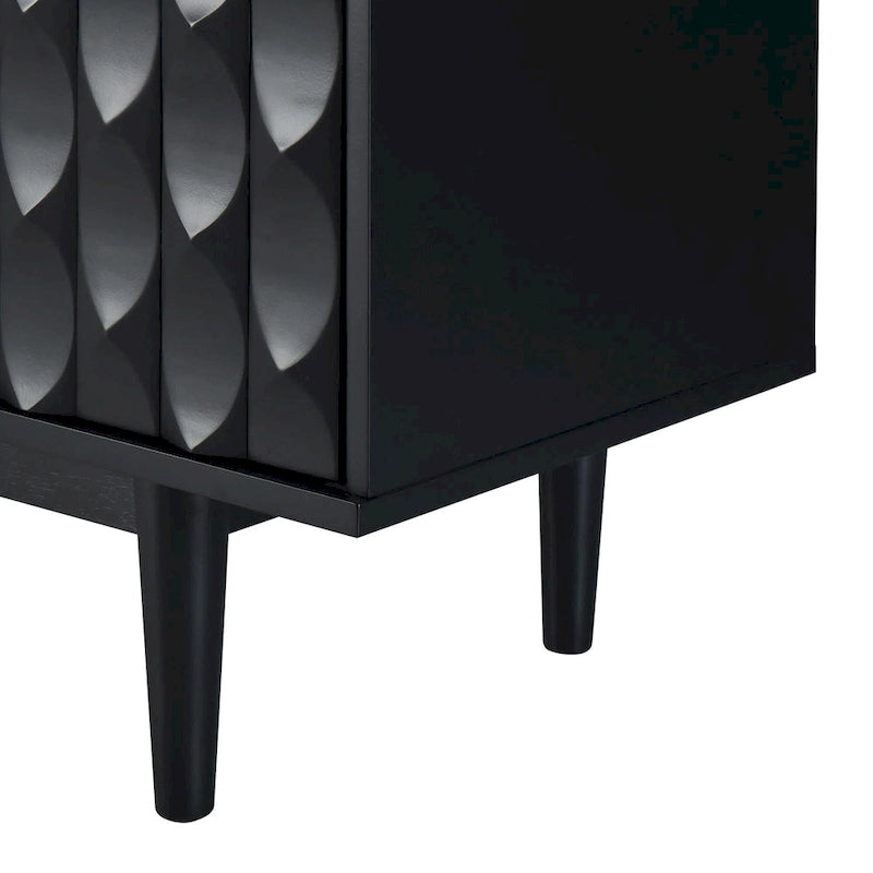 Modernes 4-türiges Sideboard mit gewölbten Türen und silbernen Griffen